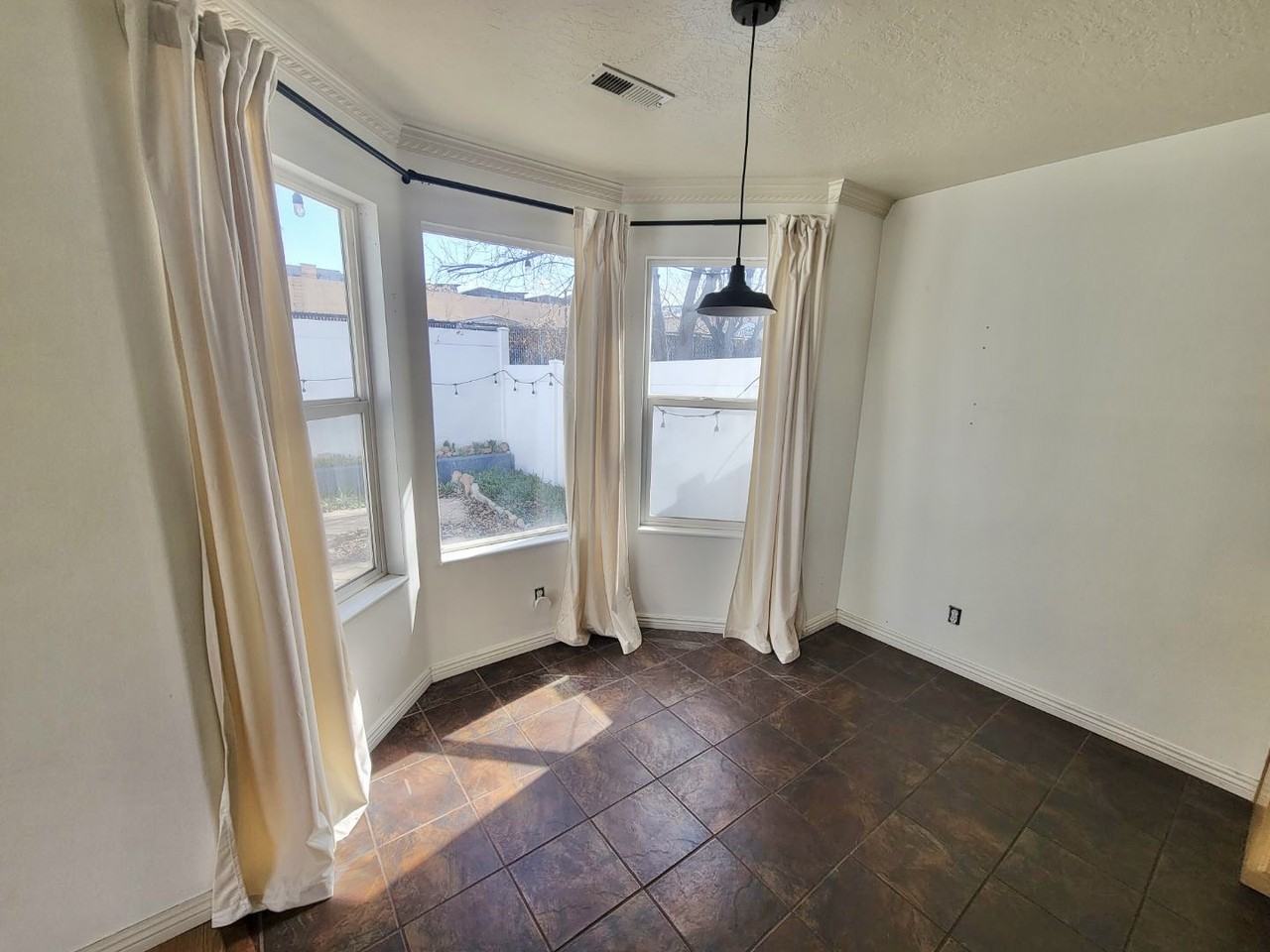 260 N Bliss Ct #260 - Photo 5 of 18