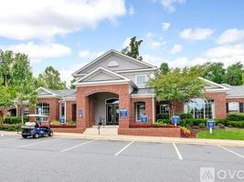 featured image of 190 Yellowstone Dr #101C