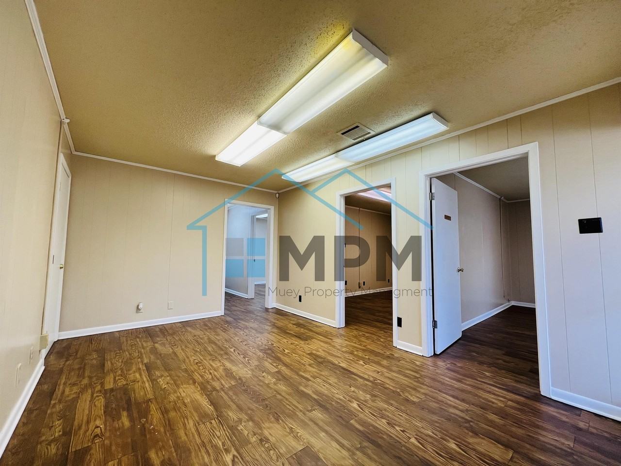 111 Hudson Ln #B - Photo 3 of 9