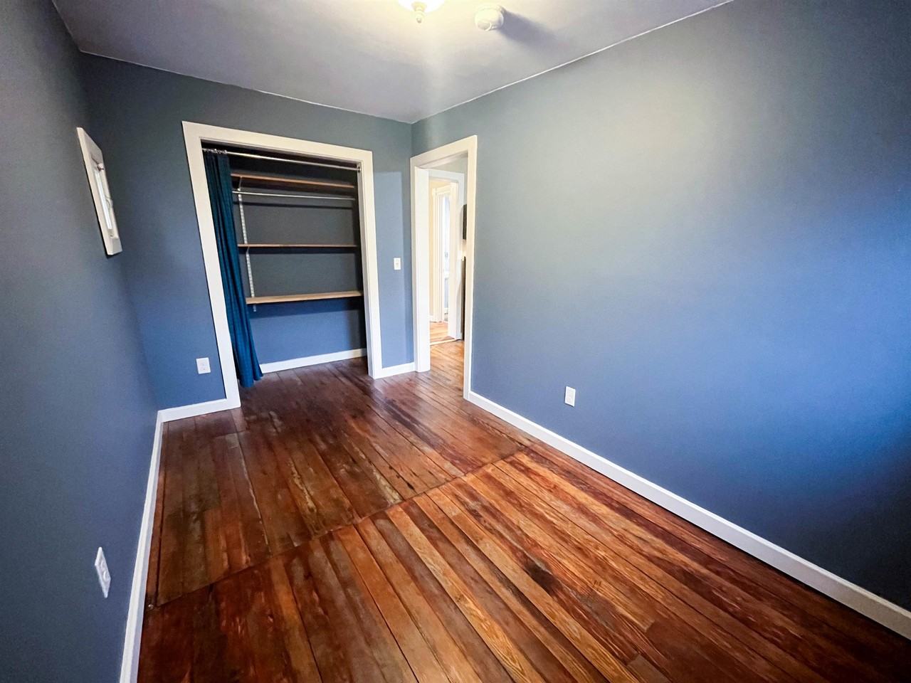 411 W Buffalo St #3 - Photo 7 of 15