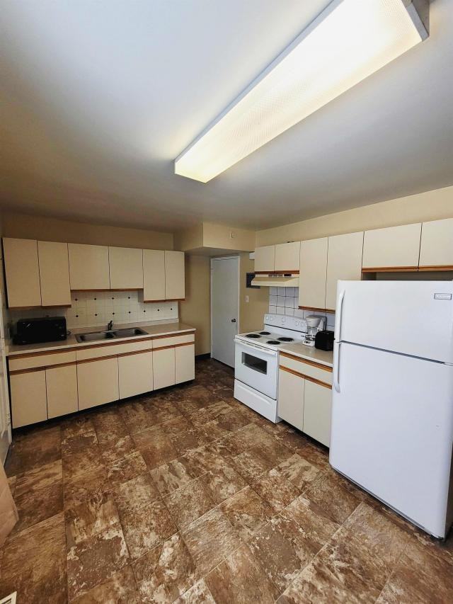 54 Little Wedeene St - Photo 2 of 15