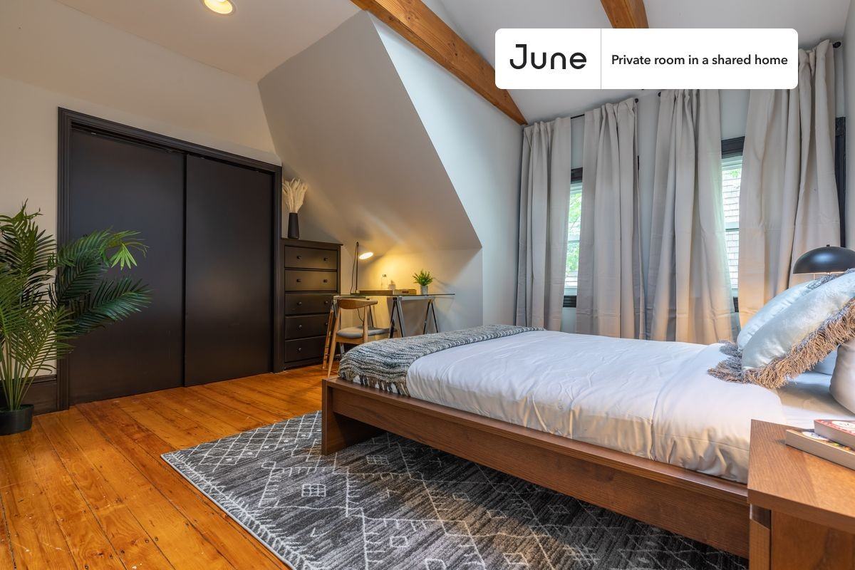 58 Ridgemont St #C - Photo 2 of 17