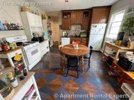 featured image of 5 Durham St #2