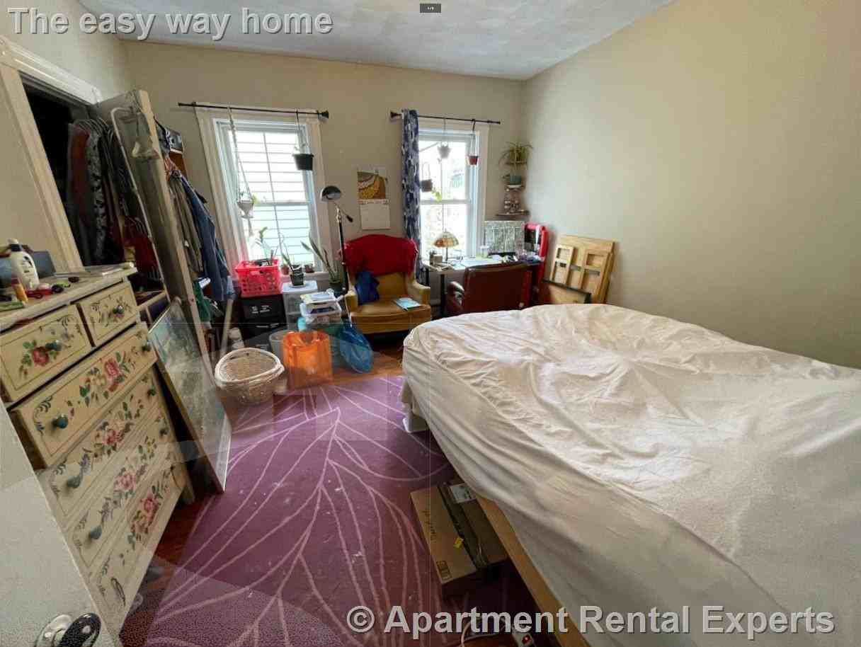 5 Durham St #2 - Photo 4 of 10