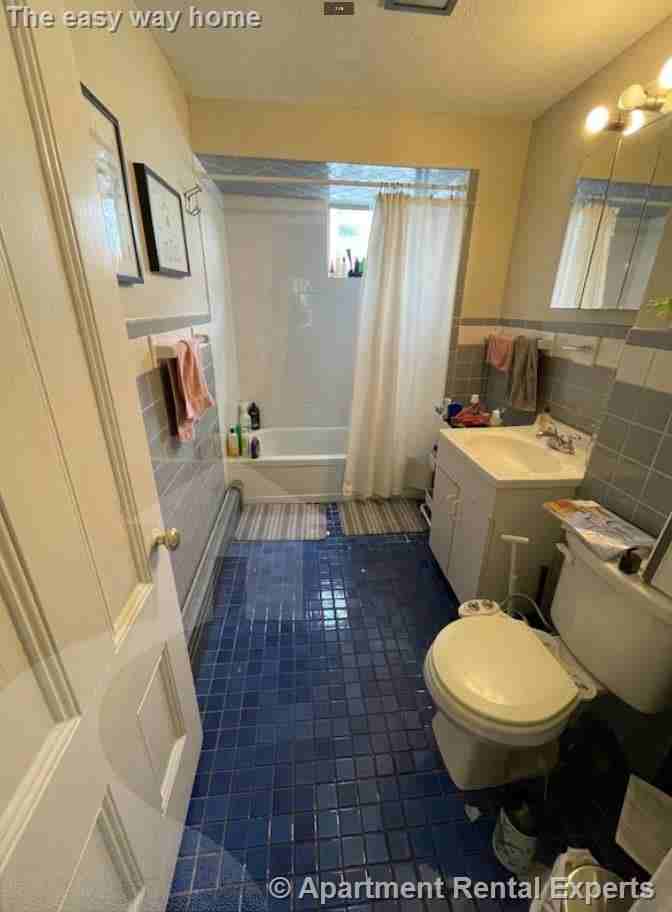 5 Durham St #2 - Photo 7 of 10