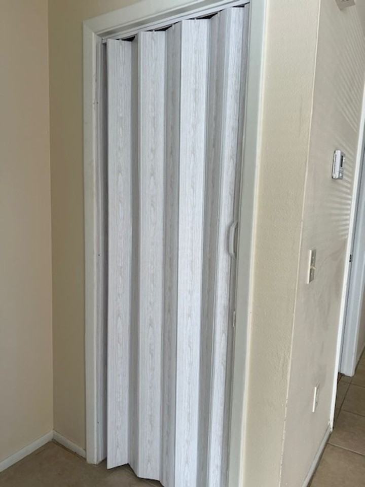 5841 Elm St - Photo 2 of 26