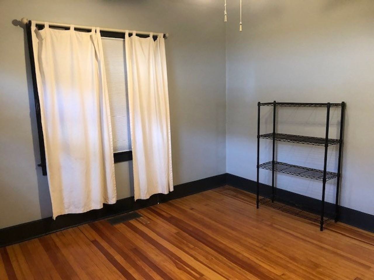 2717 N Fillmore St - Photo 6 of 16