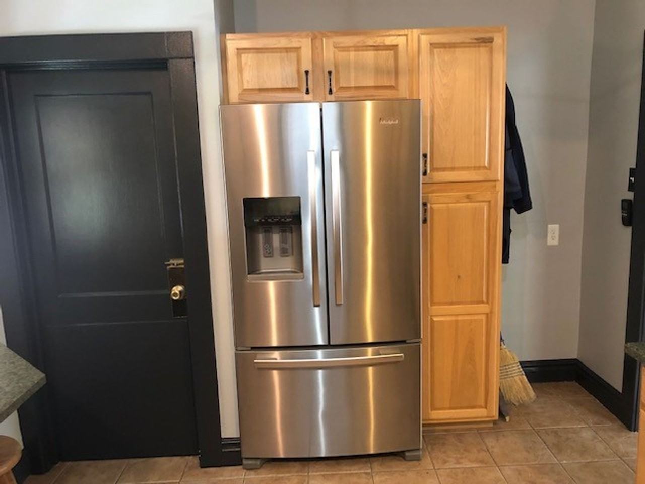 2717 N Fillmore St - Photo 7 of 16