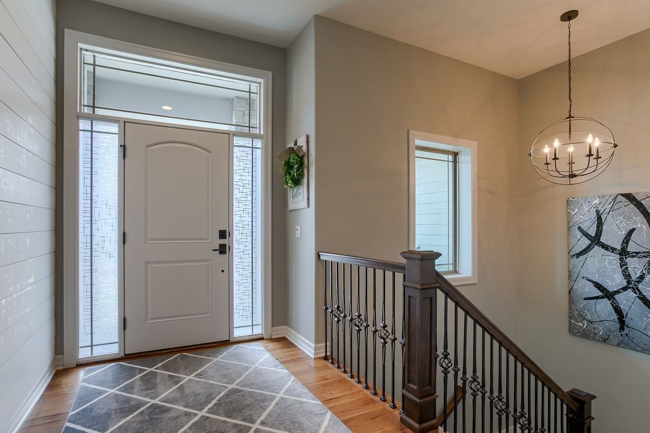 7021 N 160th St - Photo 3 of 25