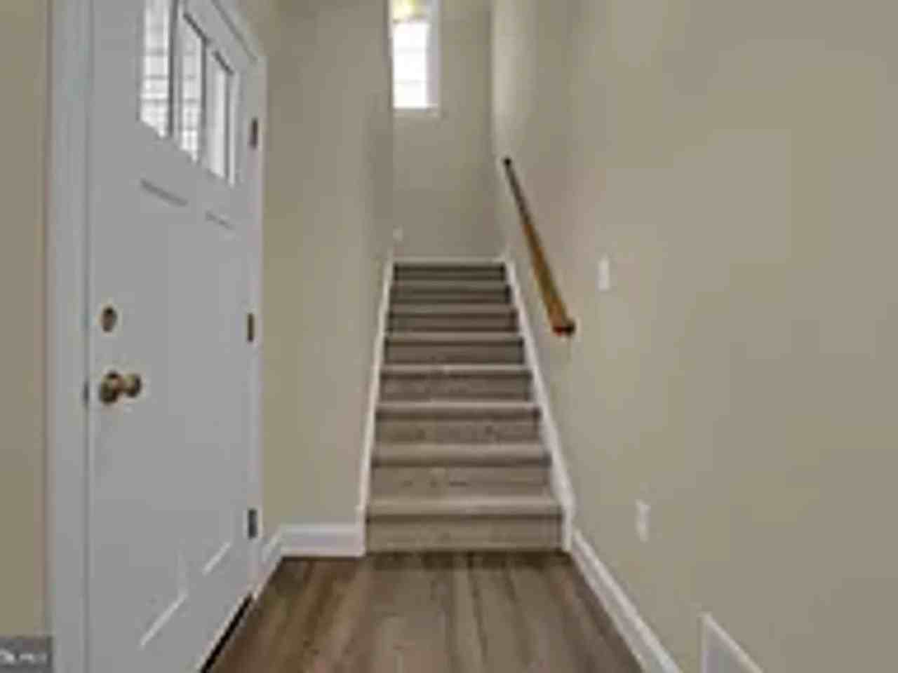 253 West Vw - Photo 3 of 23