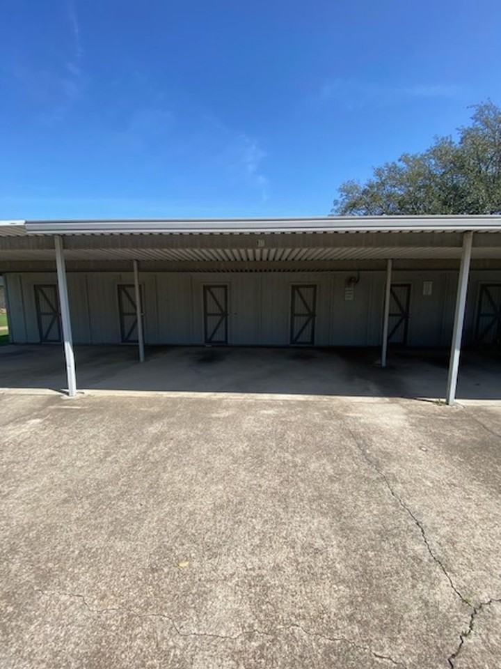 111 Vista Way - Photo 4 of 12