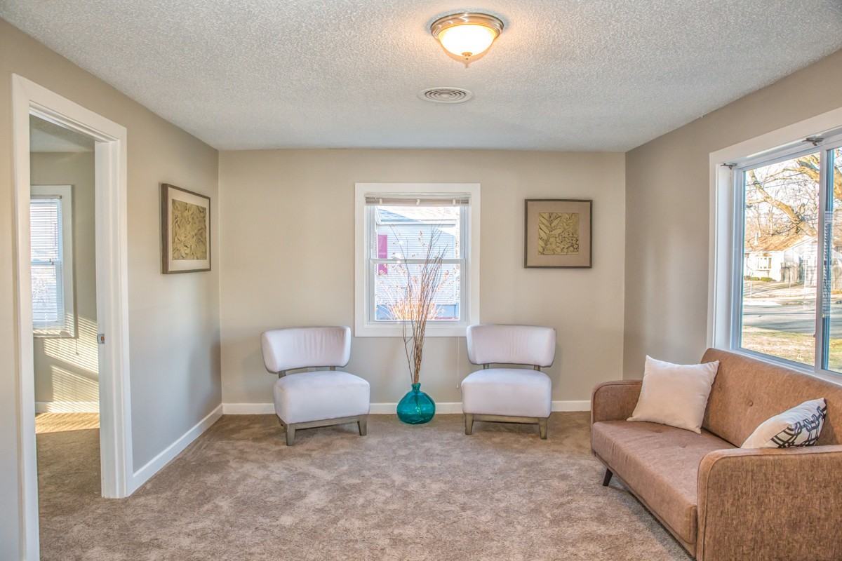 123 Keddy Street - Photo 5 of 25