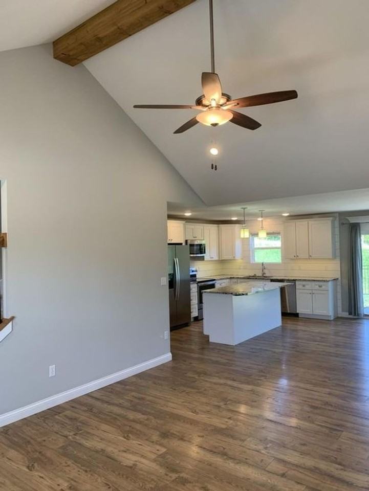 3501 Barcus Ct - Photo 5 of 21