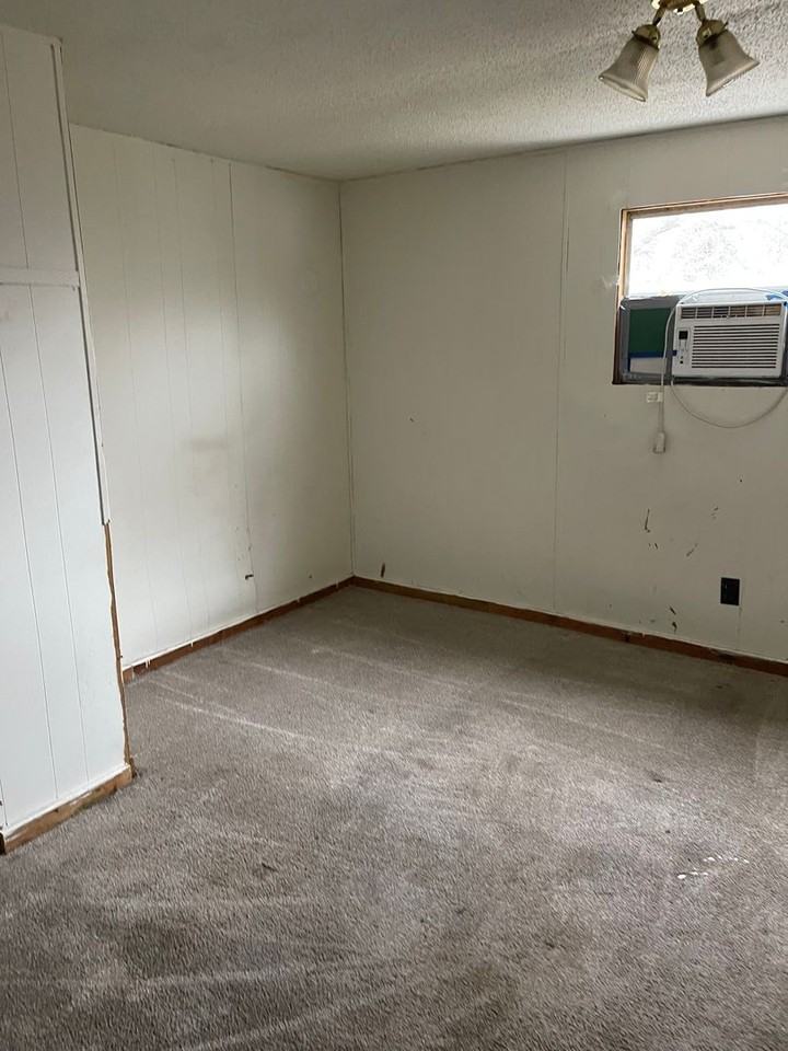 315 W Pine St - Photo 2 of 7