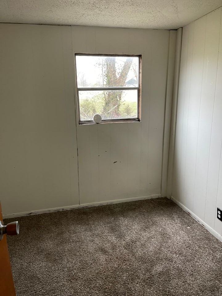 315 W Pine St - Photo 6 of 7