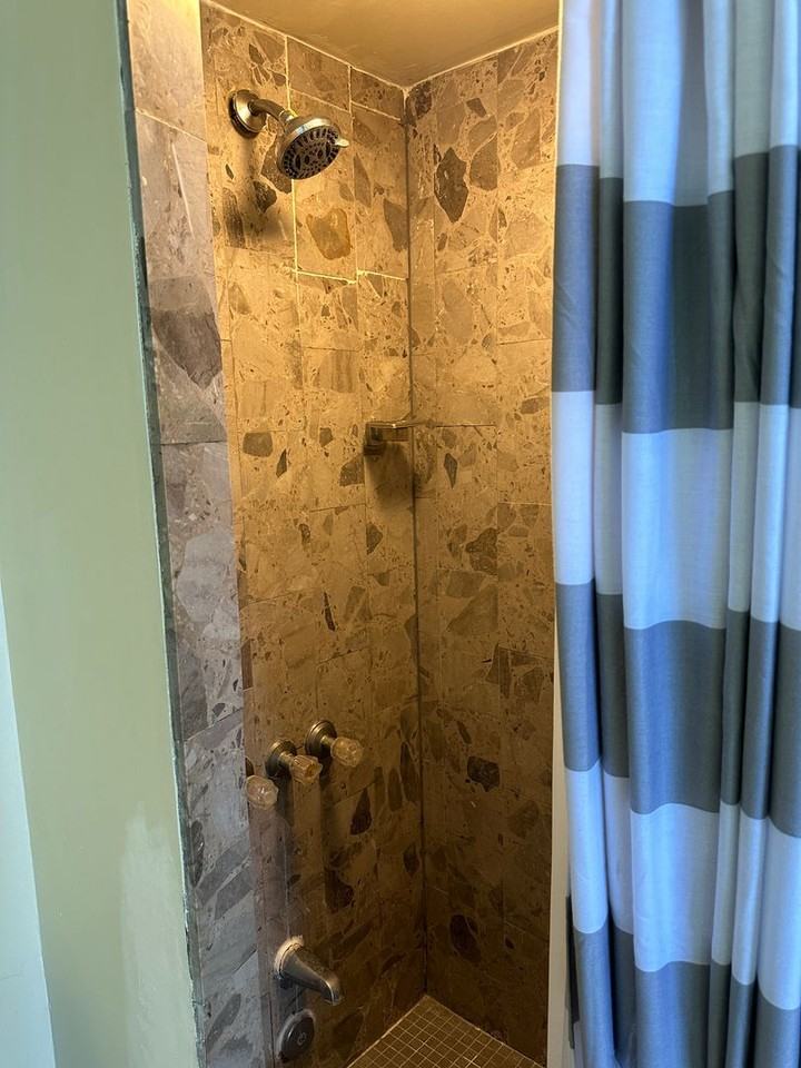 1700 Ala Moana Blvd #2904 - Photo 6 of 7