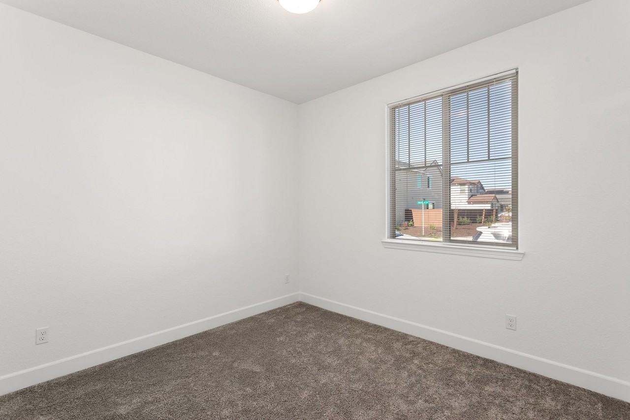 6169 Oberlander Dr - Photo 4 of 11