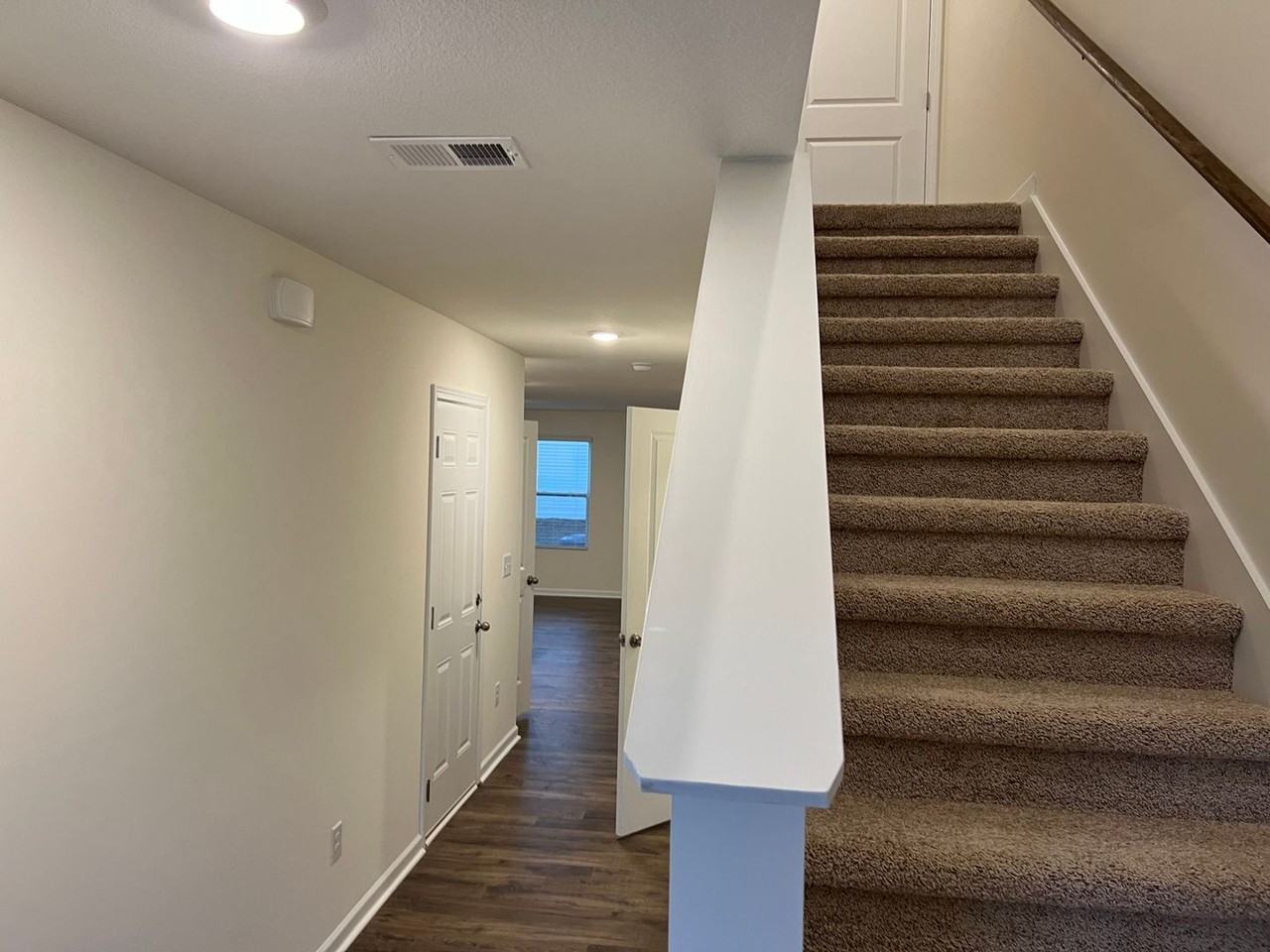 724 Theobald Way - Photo 4 of 24