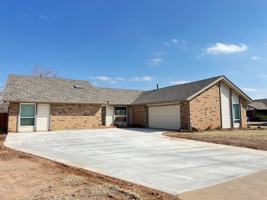 featured image of 12400 Doons Dr