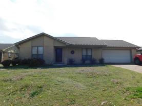 2906 Kendall Ave - Photo 1 of 1