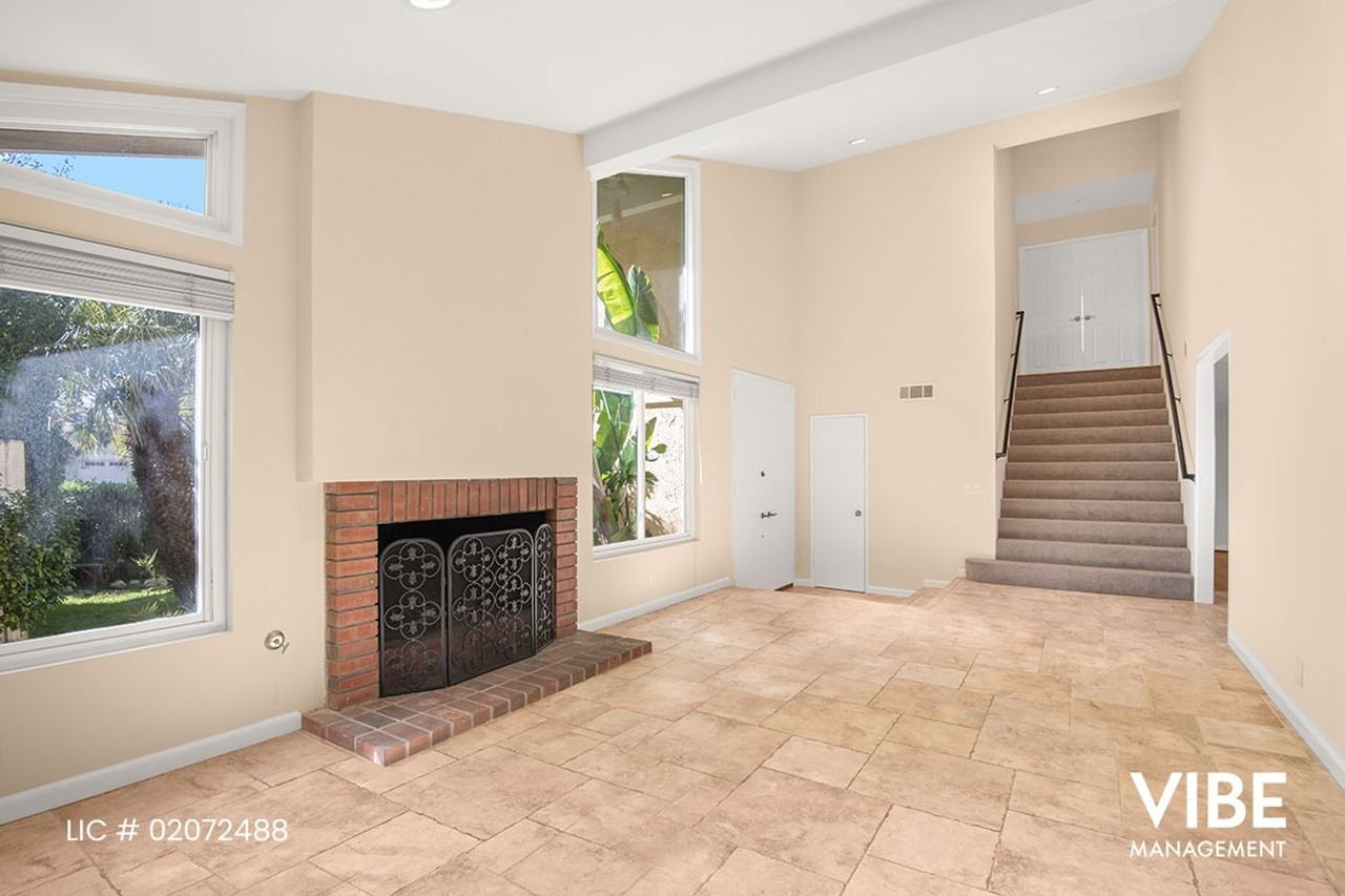 3148 Black Hills Ct - Photo 4 of 23