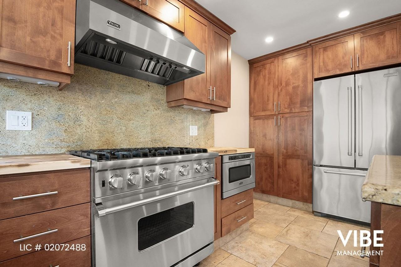 3148 Black Hills Ct - Photo 6 of 23