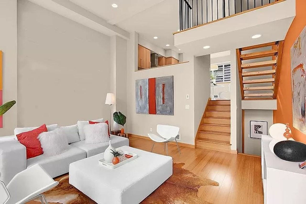 6029 California Ave Sw Unit B - Photo 3 of 9