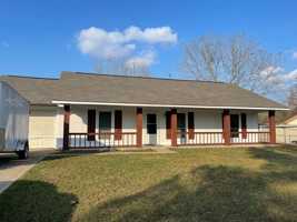 featured image of 112 Clarence Ave