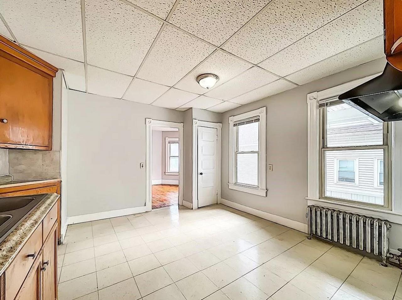 68 Waverly St - Photo 3 of 10