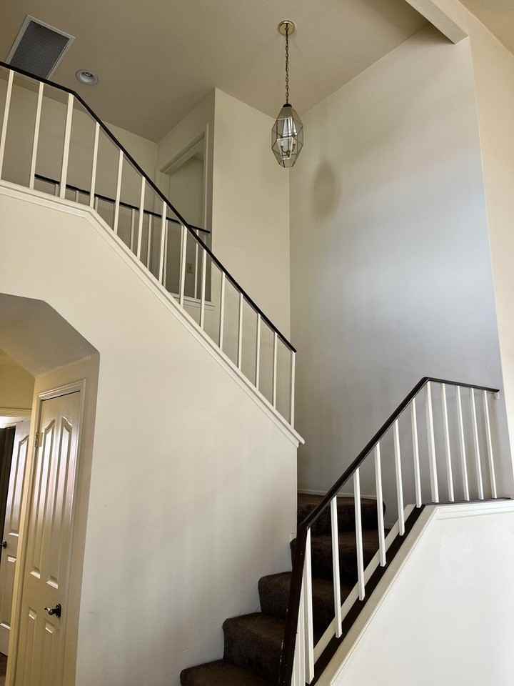 15586 Guajome Rd - Photo 2 of 10