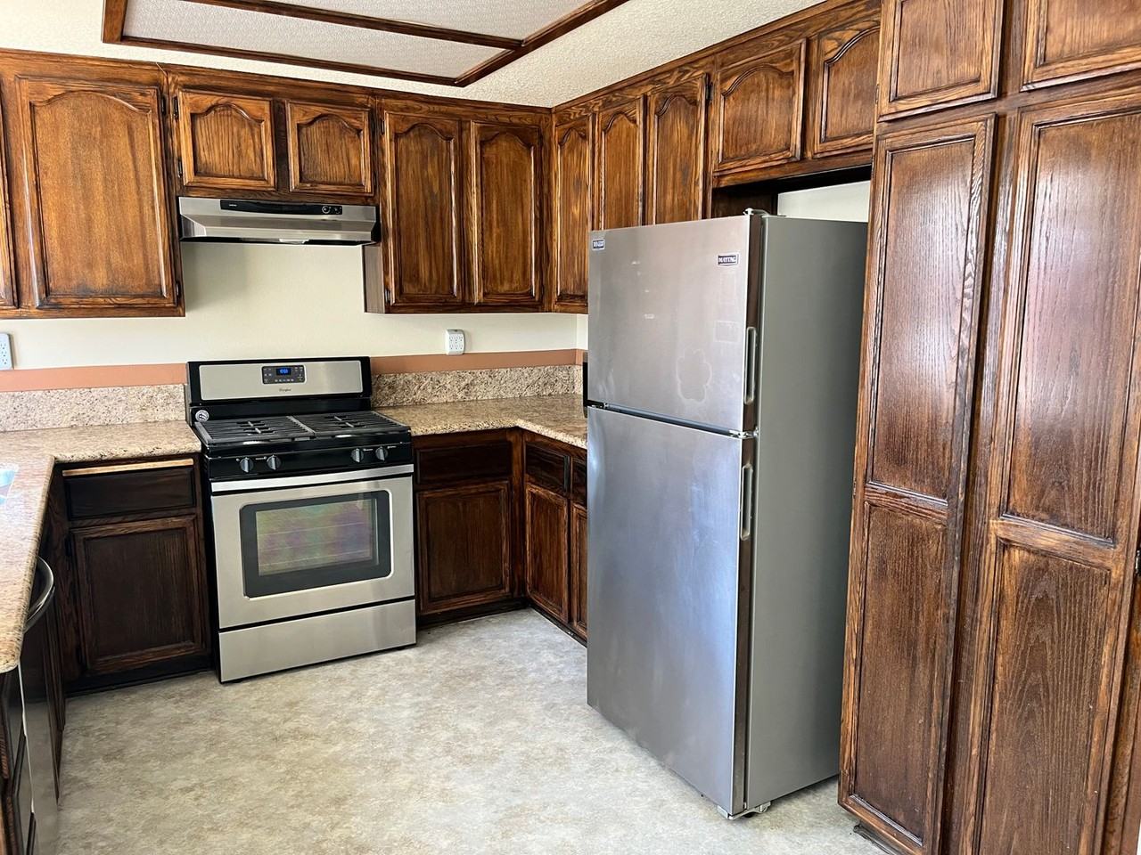 15586 Guajome Rd - Photo 6 of 10
