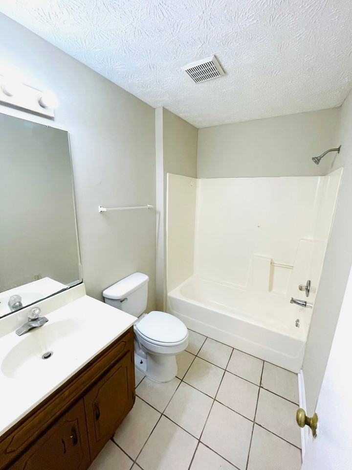 3400 Malabar Rd - Photo 3 of 12