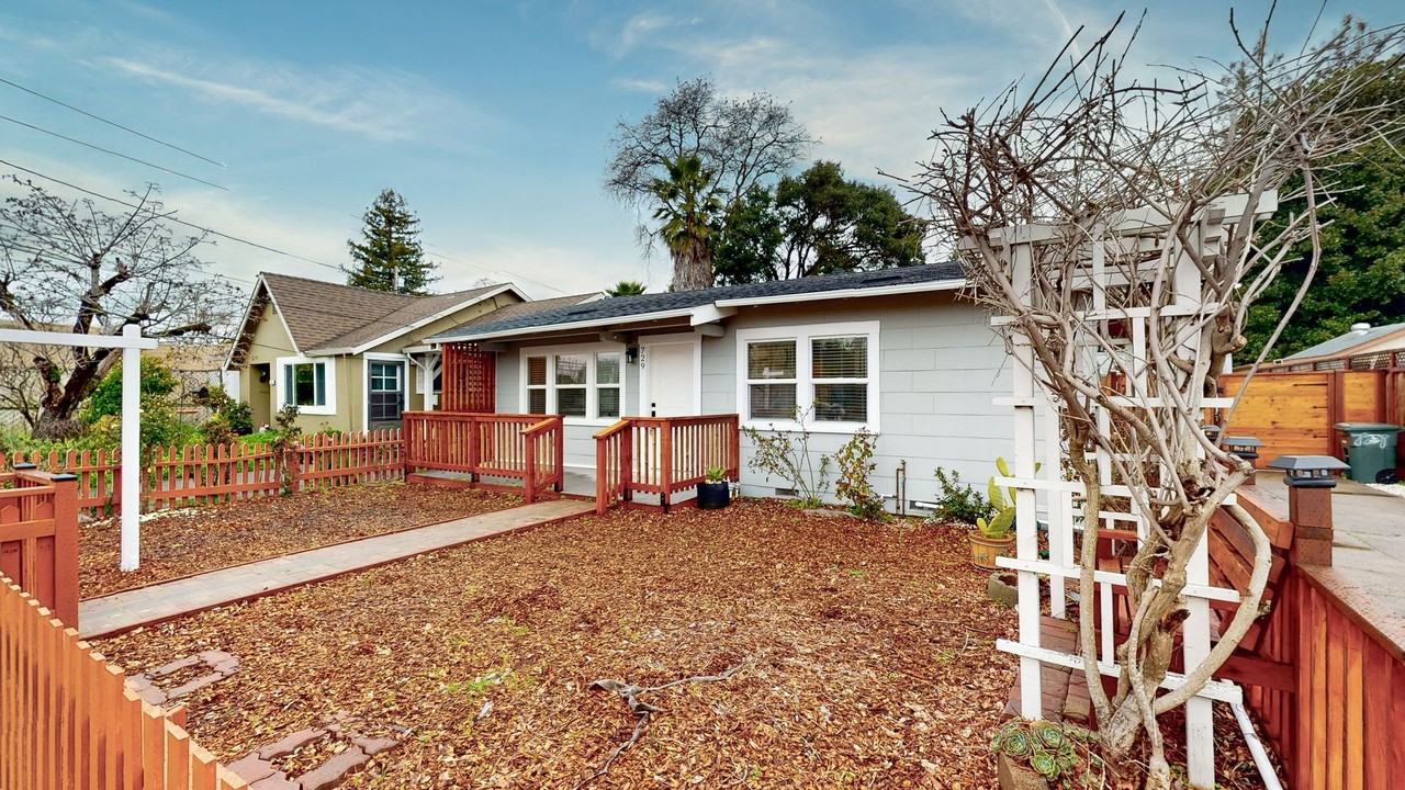729 Mcconnell Ave - Photo 4 of 20