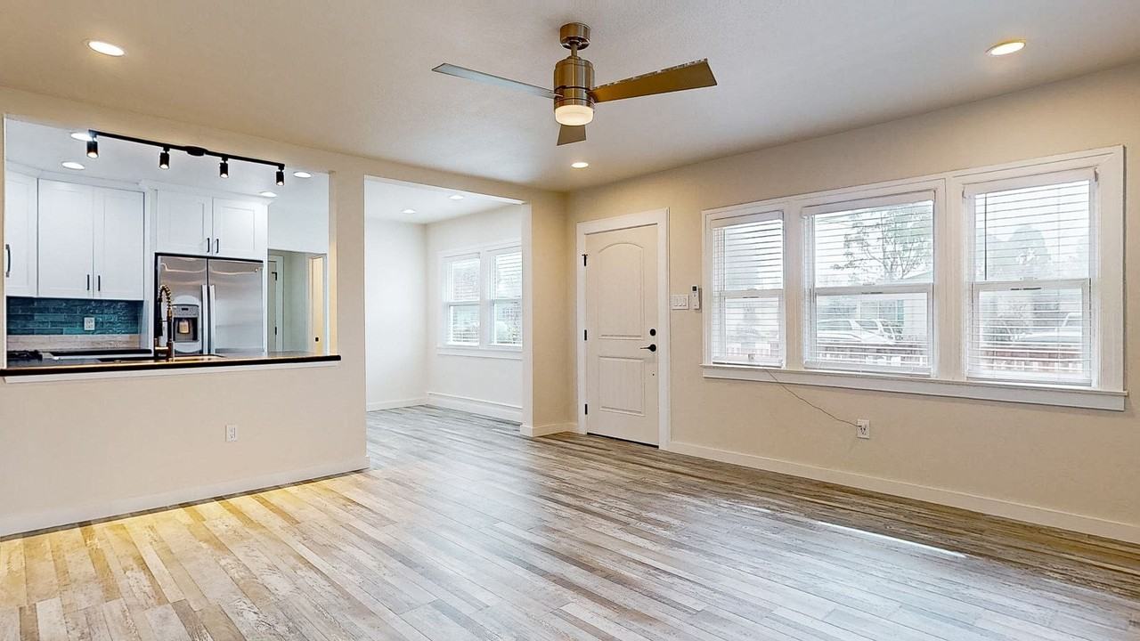 729 Mcconnell Ave - Photo 7 of 20