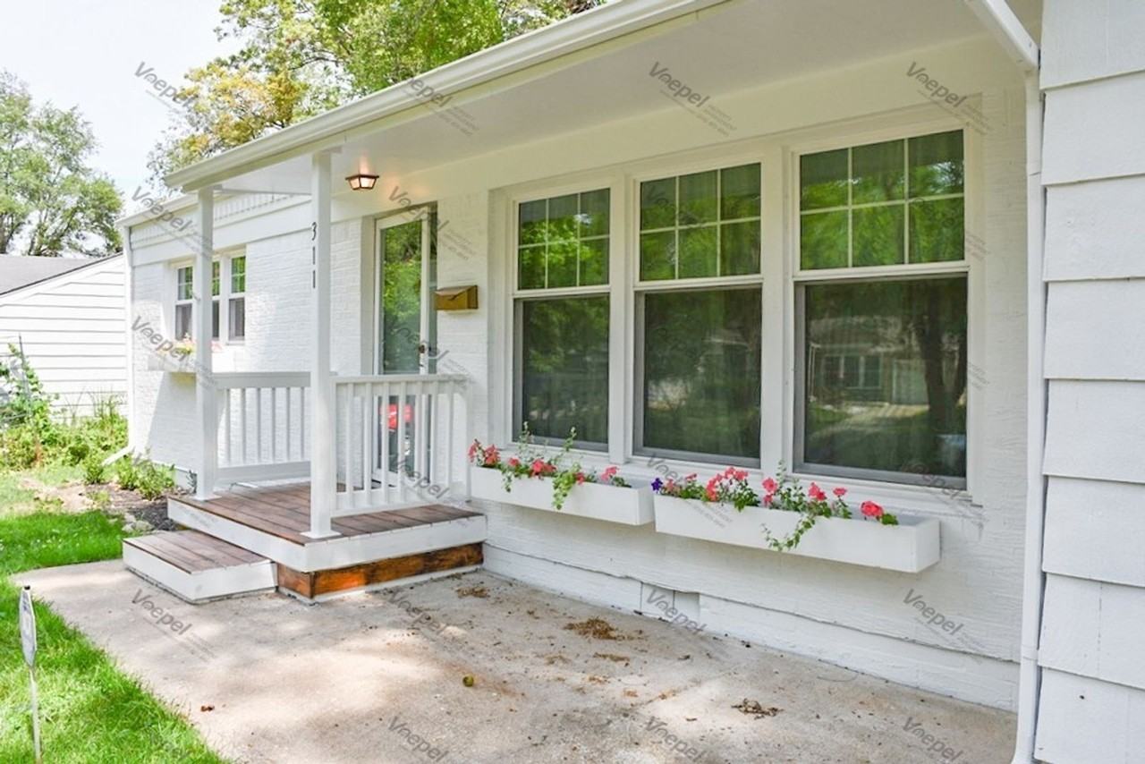 311 E Sweeney Blvd - Photo 3 of 15