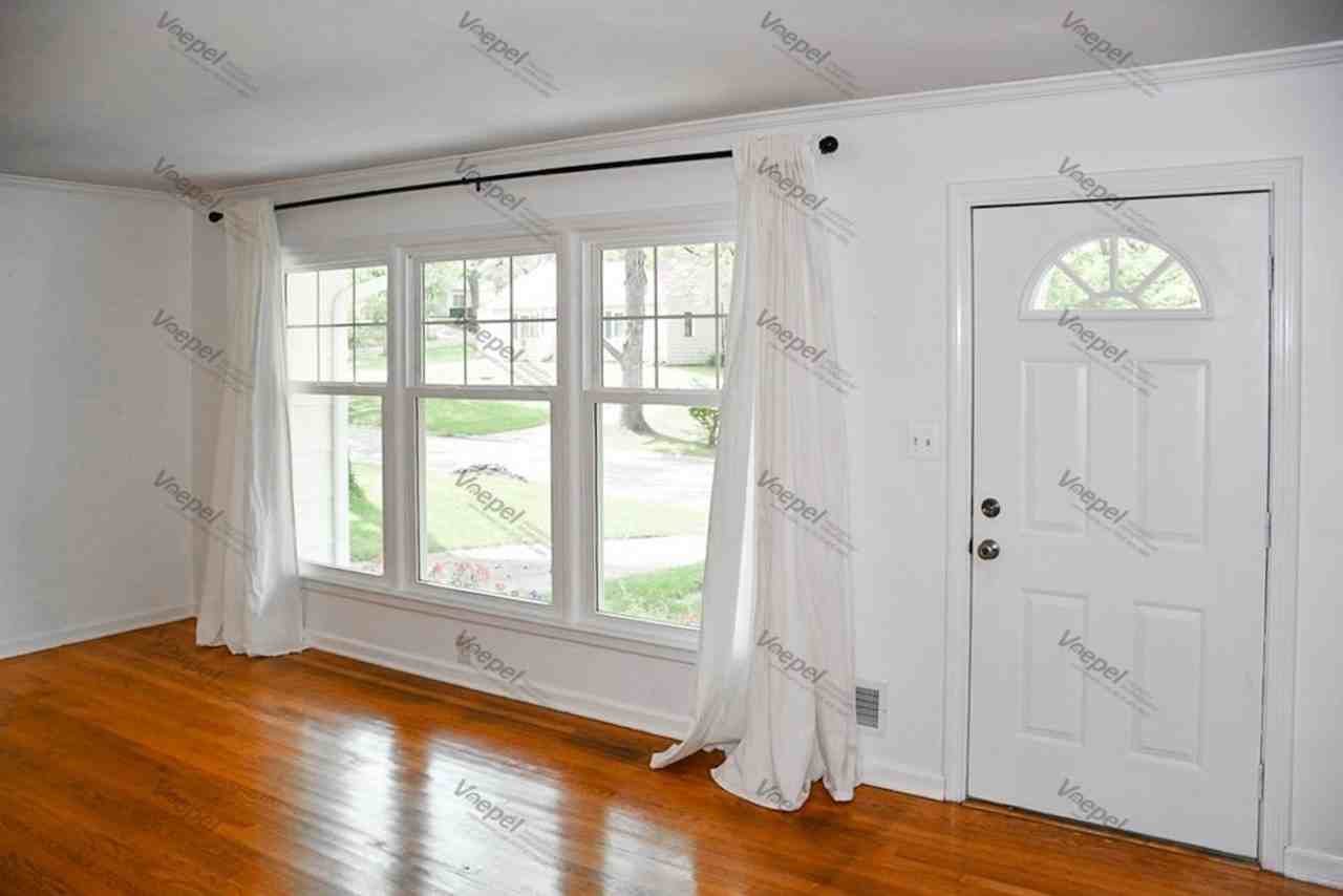 311 E Sweeney Blvd - Photo 5 of 15