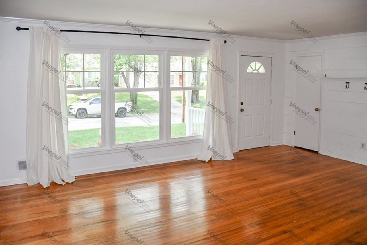 311 E Sweeney Blvd - Photo 6 of 15