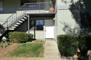 featured image of 444 Ne Silverwood Pl