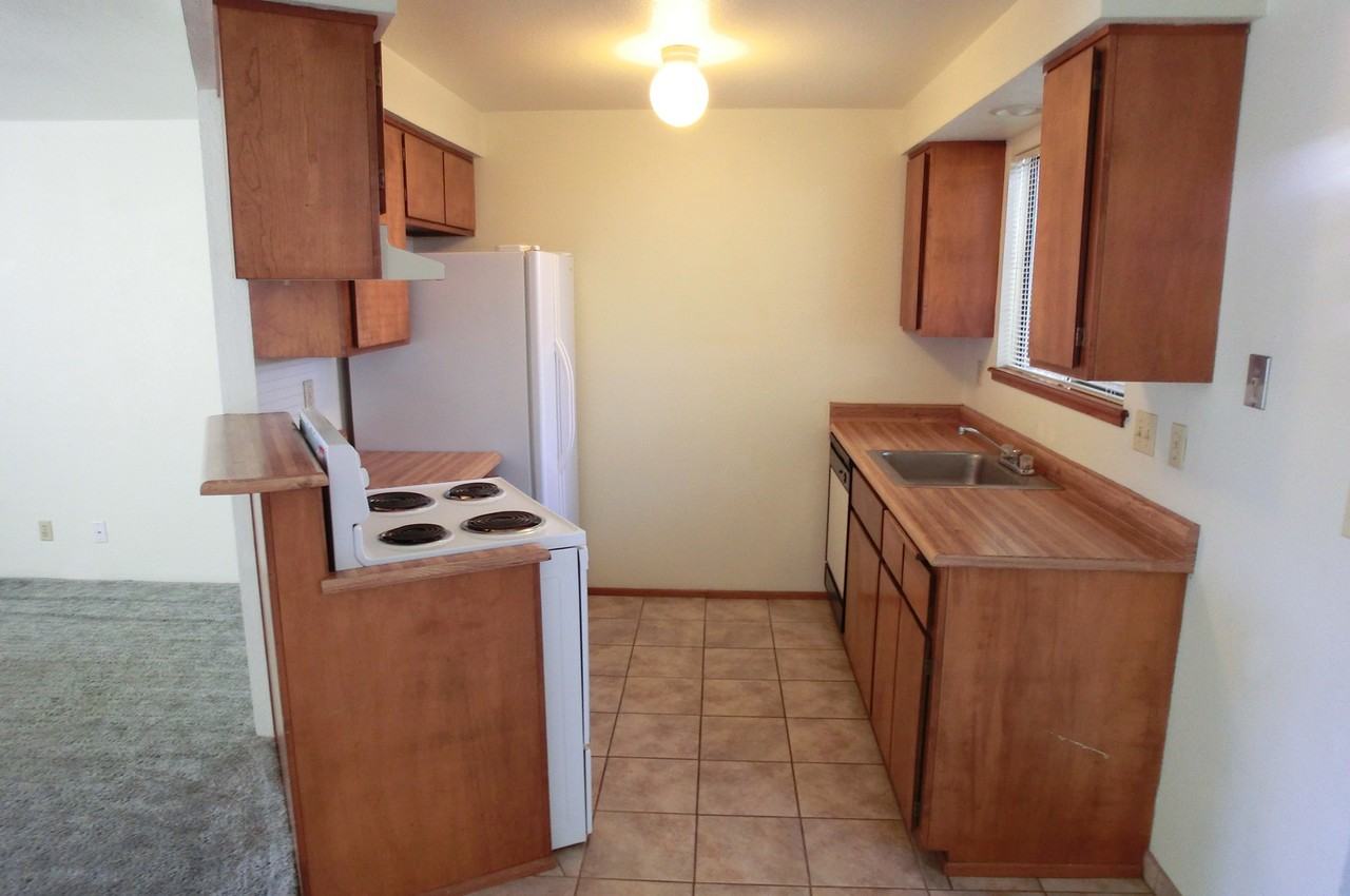 444 Ne Silverwood Pl - Photo 4 of 8