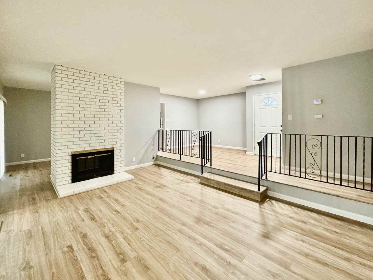 768 Jeffrey Ave - Photo 3 of 19