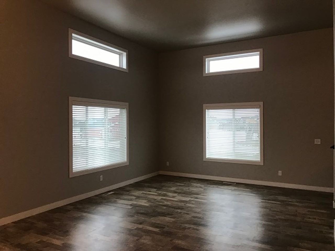 2602 6th St W - Photo 3 of 18