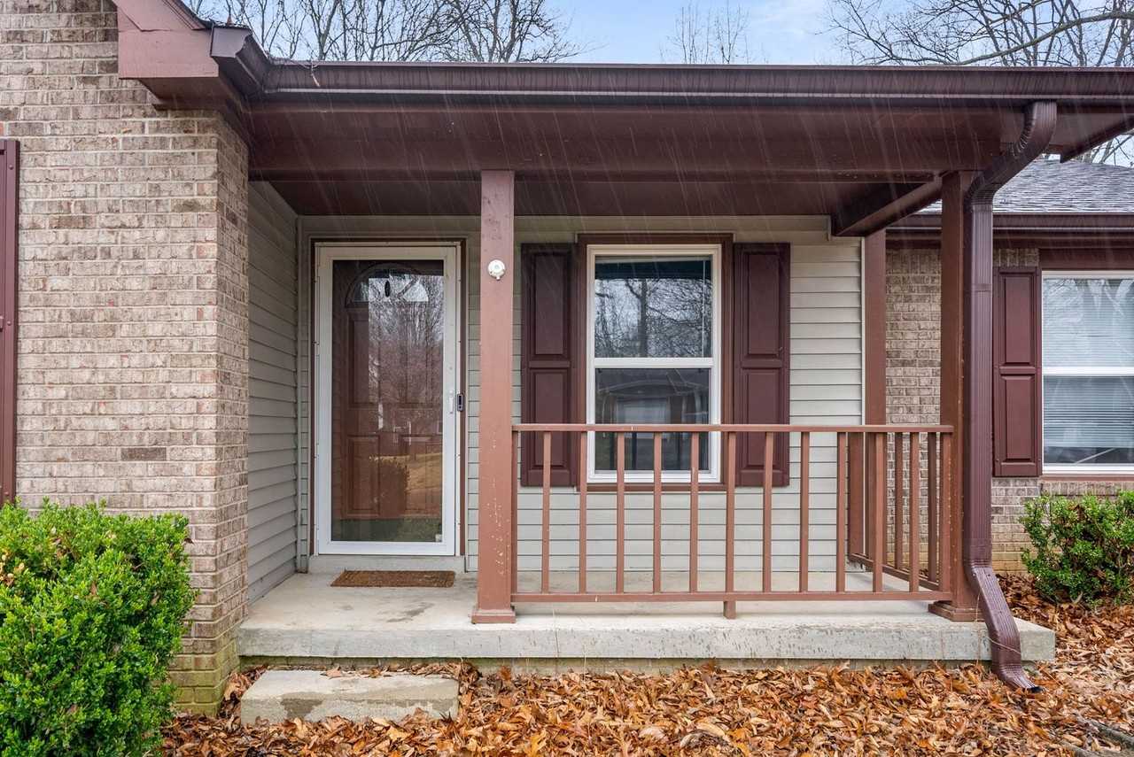 228 Northwood Ter - Photo 3 of 25