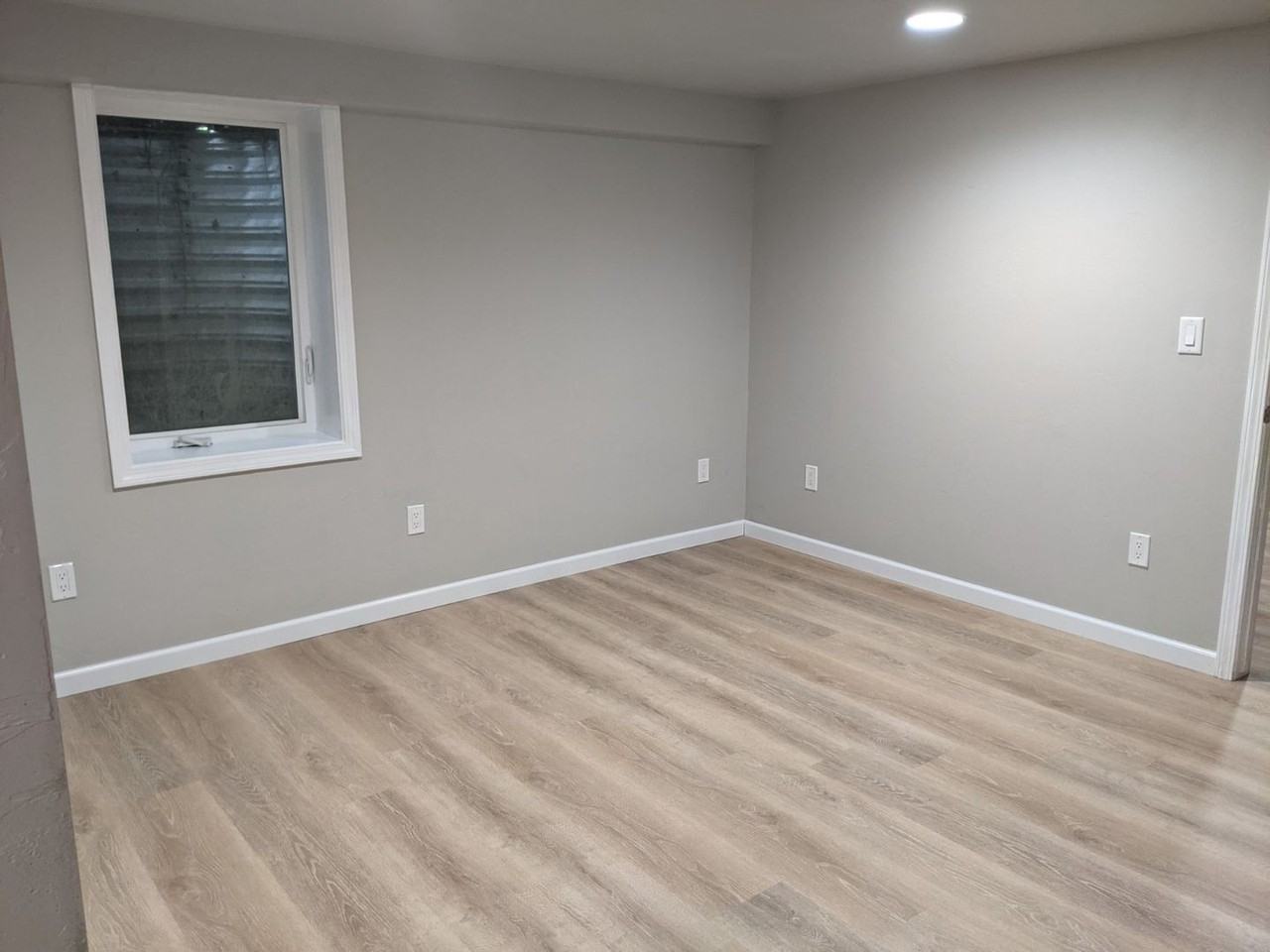 1128 Alder Ave - Photo 3 of 21