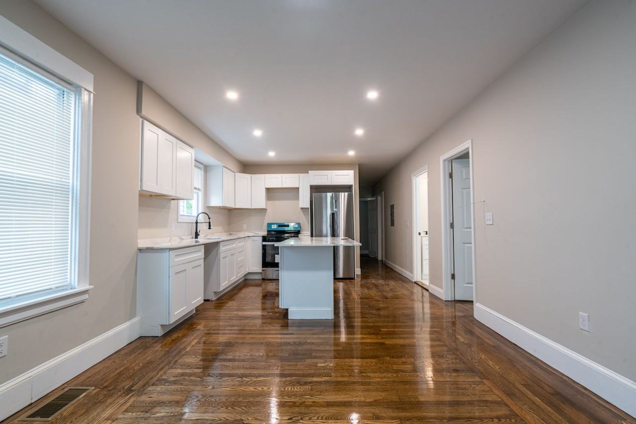 78-80 Pembroke Ave. - Photo 2 of 20