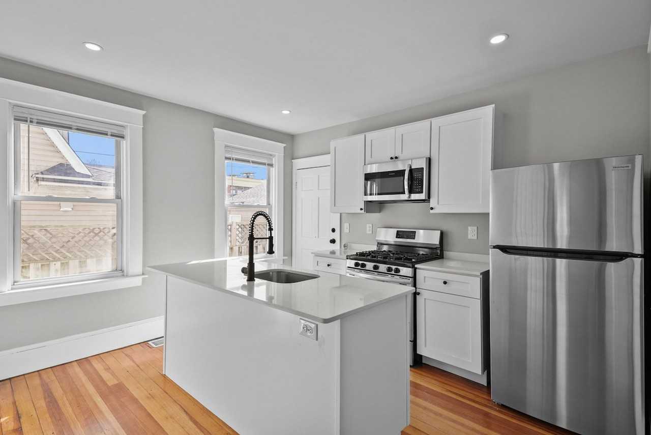 460 Eaton St #1 - Photo 4 of 30