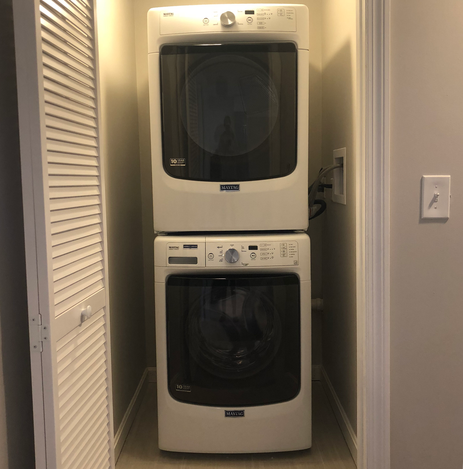 77 Tyndall Ave - Photo 2 of 3