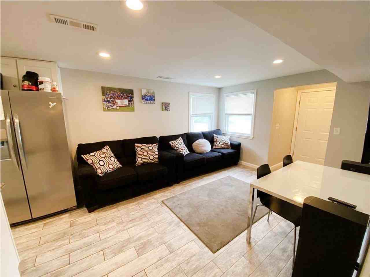 77 Tyndall Ave - Photo 3 of 3