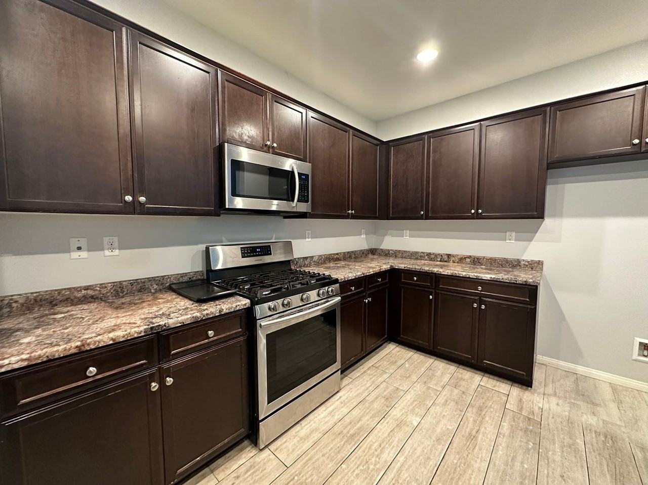 14529 Serenade Dr - Photo 2 of 18