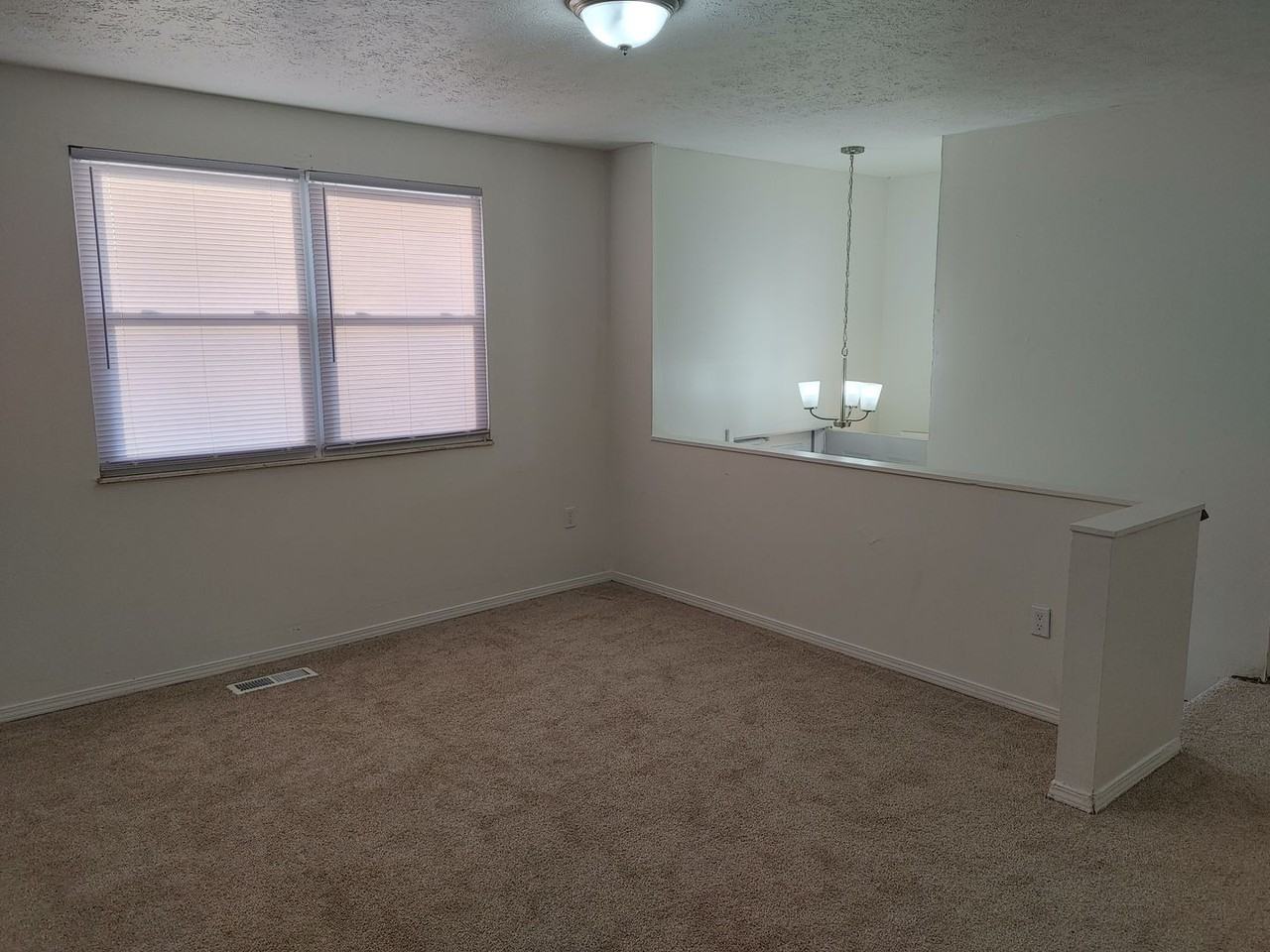 2994 Meadowview Dr - Photo 3 of 21