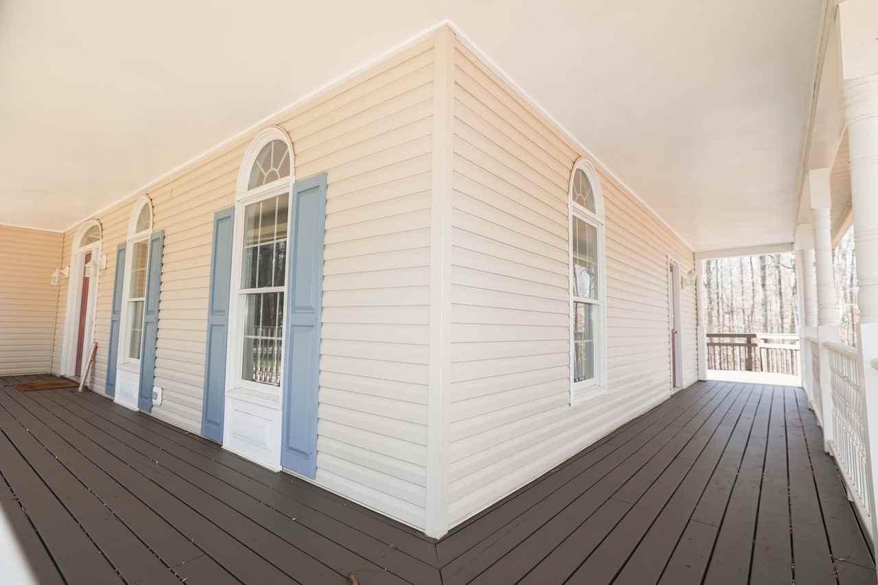 23891 Deep Hollow Ln - Photo 3 of 34